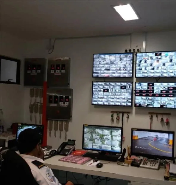 Bilik kawalan dan paparan CCTV