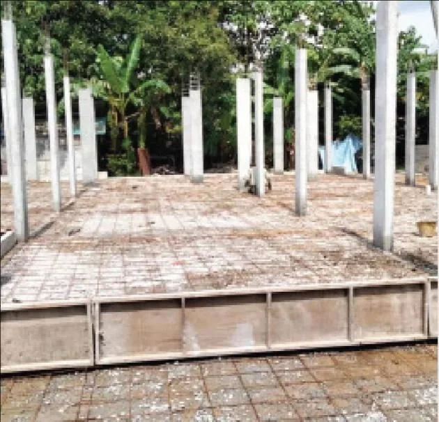 Serendah — tetulang lantai dan tiang